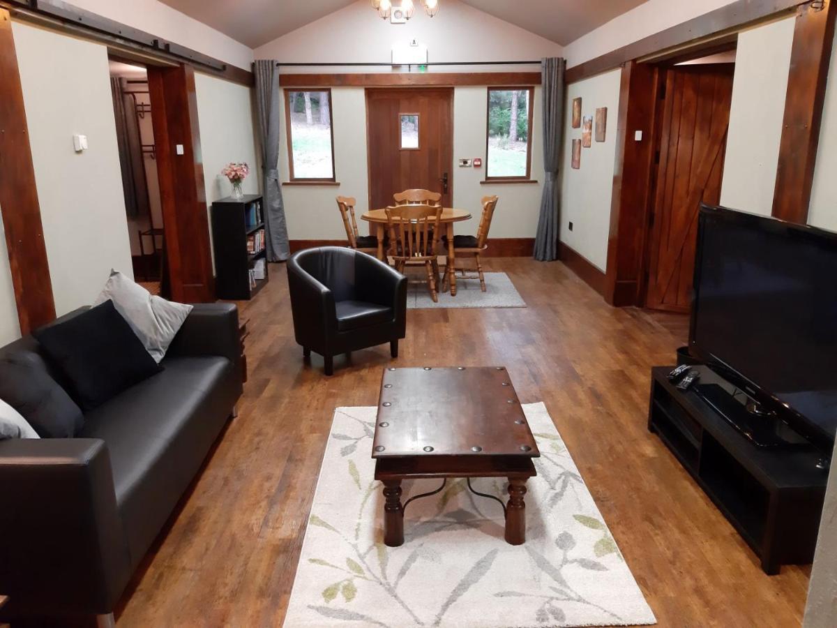 Wyldwood Lodge Cheadle  Luaran gambar
